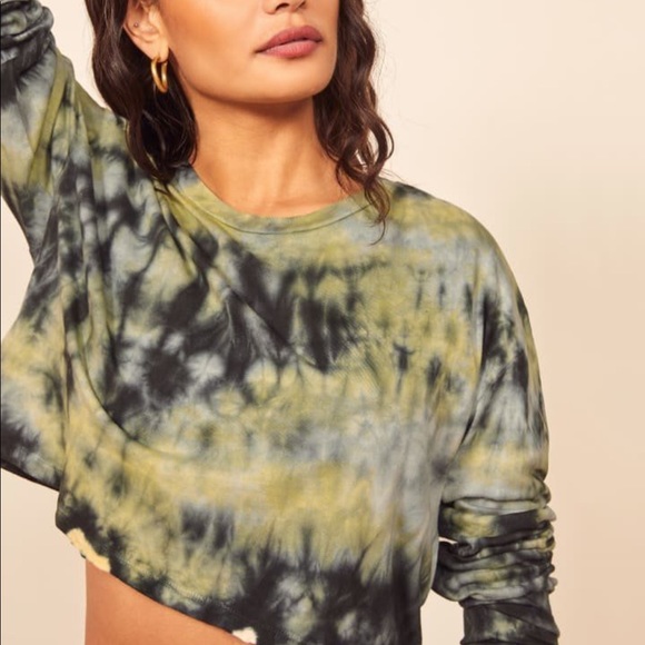 Reformation Tops - Reformation Jaxon Long Sleeve Tee Crop Top - XL